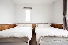 THE BEEHIVE KAMIFURANO