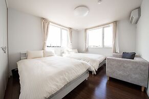 THE BEEHIVE KAMIFURANO