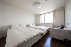 THE BEEHIVE KAMIFURANO