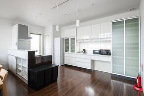 THE BEEHIVE KAMIFURANO