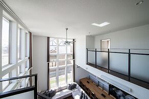 THE BEEHIVE KAMIFURANO