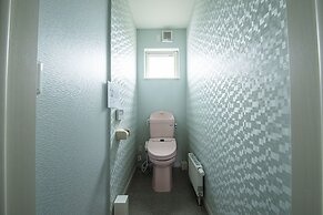 THE BEEHIVE KAMIFURANO