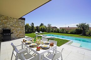 Villa Ester by Wonderful Italy