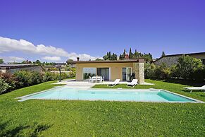 Villa Ester by Wonderful Italy