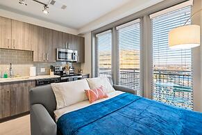 Arlington Classy Studio Apartment