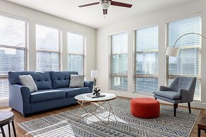 Dallas Executive 1BD 1BA Apartment