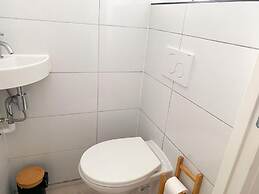 Cozy Home Sint Philipsland With 2 Bathrooms