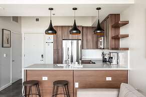 Austin Luxurious 1BD 1BA 2nd Street District Apartment