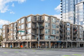 Bellevue Designer 1BD Plus Den 1BA Apartment