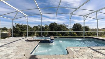 Spacious 6BR w Pool SPA With a Stunning Green View