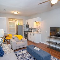 Remodeled Modern 1BR 1BA Apt Near Downtown 5min Pearl