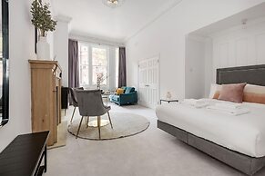 The Chelsea Studio Next to Sloane Square