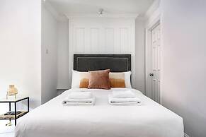 The Chelsea Studio Next to Sloane Square