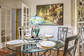 Exclusive Home in Acton