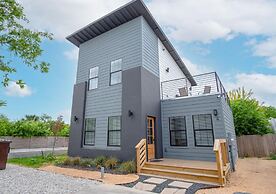 Brand NEW 4 Stylish 3BR Near Exciting Downtown