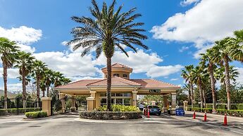 6BR w Greenview Pool Getaway Only 2 Miles to Disney