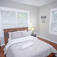 Remodeled Modern 1BR 1BA Apt Near Downtown 5min Pearl
