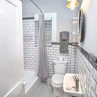 Remodeled Modern 1BR 1BA Apt Near Downtown 5min Pearl