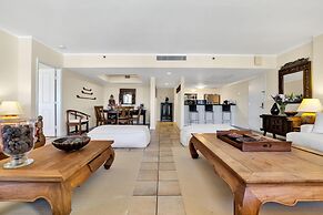 NEW Amazing Large 3BR Direct Oceanfront Penthouse On Ocean Drive