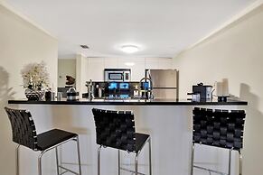 NEW Amazing Large 3BR Direct Oceanfront Penthouse On Ocean Drive