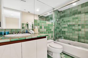 NEW Amazing Large 3BR Direct Oceanfront Penthouse On Ocean Drive