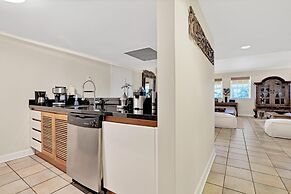 NEW Amazing Large 3BR Direct Oceanfront Penthouse On Ocean Drive