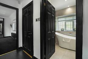 Luxury Designer Mansion in West Midlands Countryside