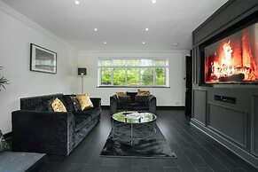 Luxury Designer Mansion in West Midlands Countryside