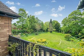Luxury Designer Mansion in West Midlands Countryside