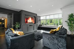 Luxury Designer Mansion in West Midlands Countryside