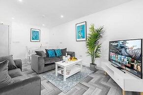 Spacious House With Garden Close to Birmingham City Centre