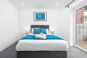 Spacious House With Garden Close to Birmingham City Centre