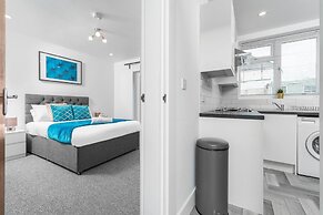 Spacious House With Garden Close to Birmingham City Centre