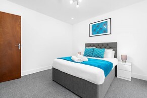 Spacious House With Garden Close to Birmingham City Centre