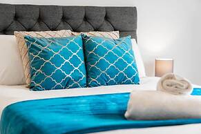 Spacious House With Garden Close to Birmingham City Centre