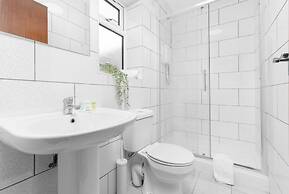 Spacious House With Garden Close to Birmingham City Centre