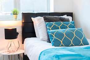 Superb Two Bedroom Duplex With Garden and Parking