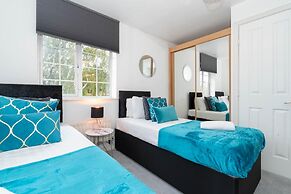 Superb Two Bedroom Duplex With Garden and Parking