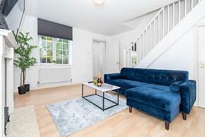 Superb Two Bedroom Duplex With Garden and Parking