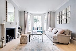 Chic Wandsworth Home With Patio