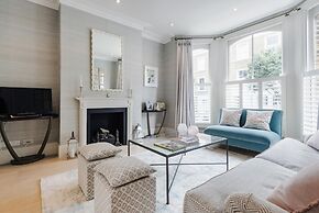 Chic Wandsworth Home With Patio