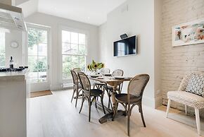 Chic Wandsworth Home With Patio