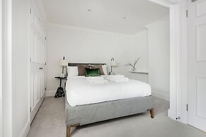 The Cadogan Suite Next to Sloane Square