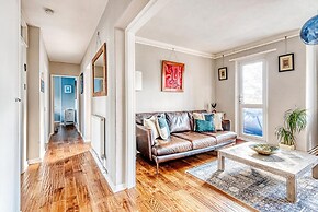 Comfortable Home in Wandsworth by Underthedoormat