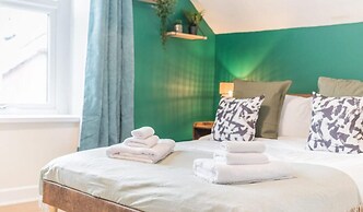 24hr Check-in Pet-friendly Apartment Fast Wifi