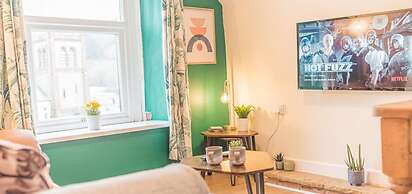 24hr Check-in Pet-friendly Apartment Fast Wifi