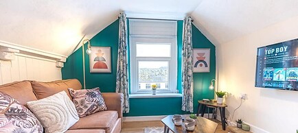 24hr Check-in Pet-friendly Apartment Fast Wifi