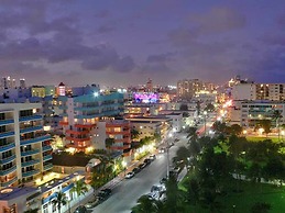 Best Deal 2BR Modern Beachfront Ocean Drive Wifi