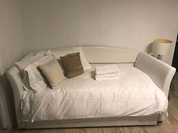 Best Deal 2BR Modern Beachfront Ocean Drive Wifi