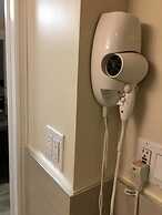 Best Deal 2BR Modern Beachfront Ocean Drive Wifi